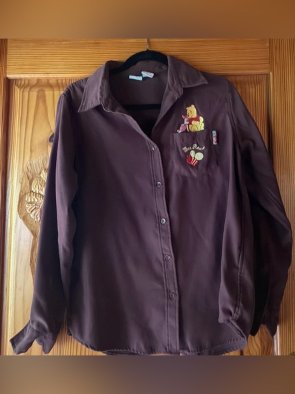 Vintage Disney Winnie the Pooh embroidered button-up shirt Size M